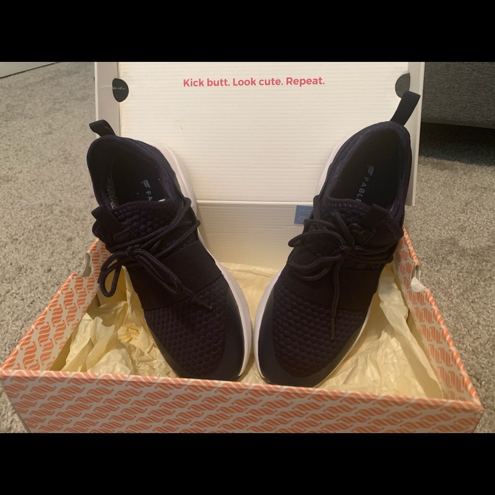 Fabletics Zuma Sneaker sz 8.5